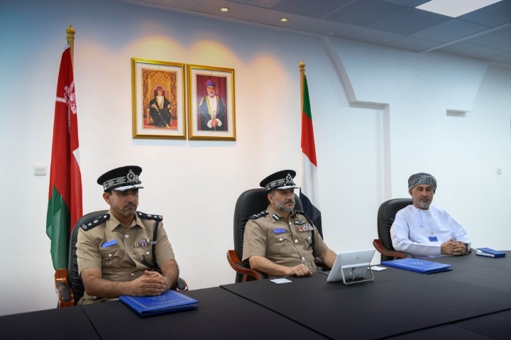 شرطة عمان السلطانية تشارك في اجتماع مسؤولي أمن المطارات بدول مجلس التعاون
