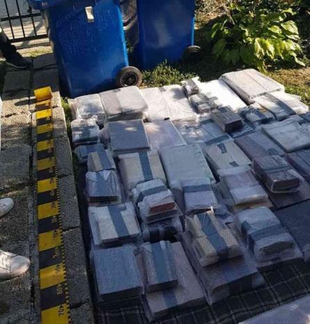 رومانيا تعثر على كتب قديمة بملايين الدولارات سُرقت من لندن في 2017