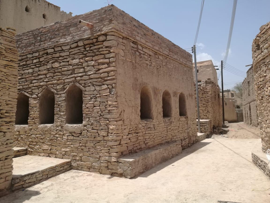 مشروع اللحظة الأثرية بالفن