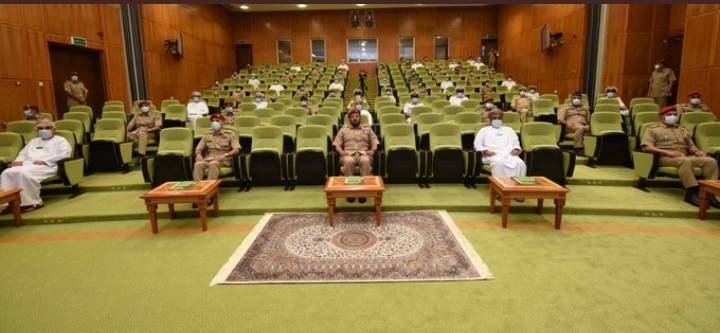 كلية الدفاع الوطني تحتفل بافتتاح دورة الدفاع الوطني الثامنة ﻿