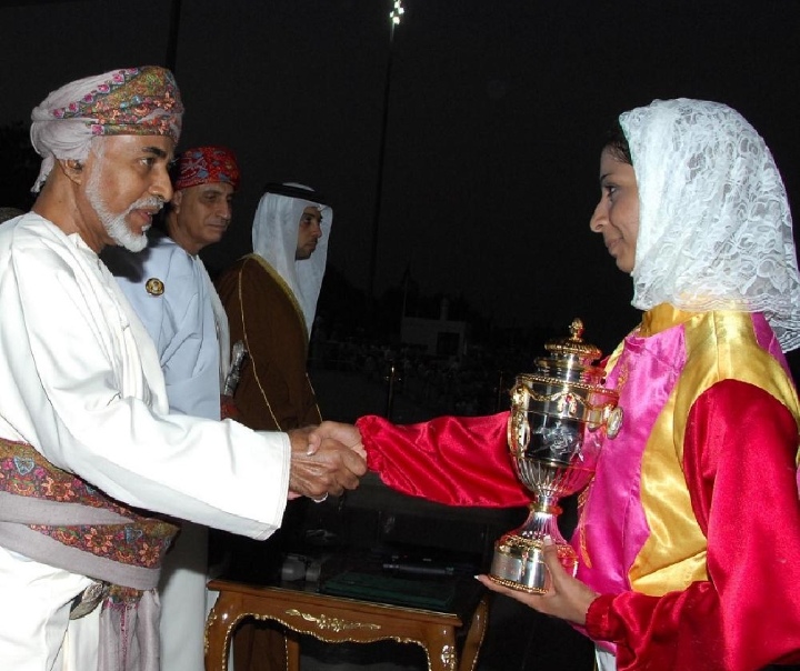 السلطنة تجدد الاحتفال بالذكرى الــحادية عشرة ليوم المرأة العمانية