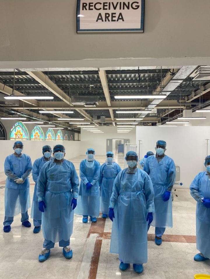 بالصور.. المستشفى الميداني يستقبل أولى الحالات المصابة بكورونا