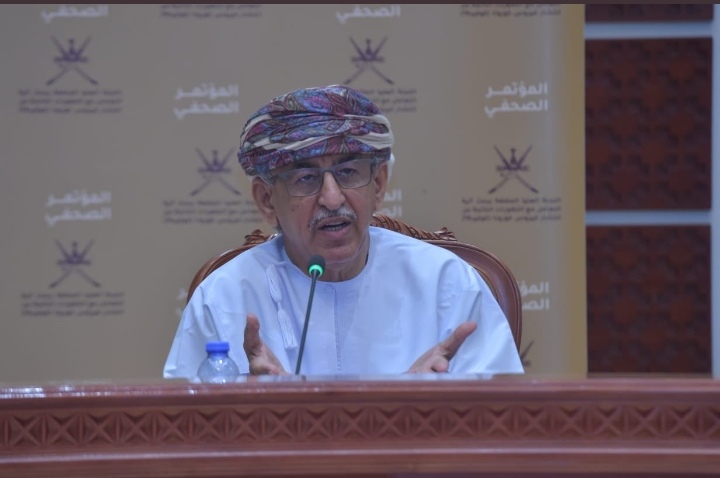 وزير الصحة يكشف عدد حالات الإصابة و الوفاة الجديدة بكورونا بالسلطنة
