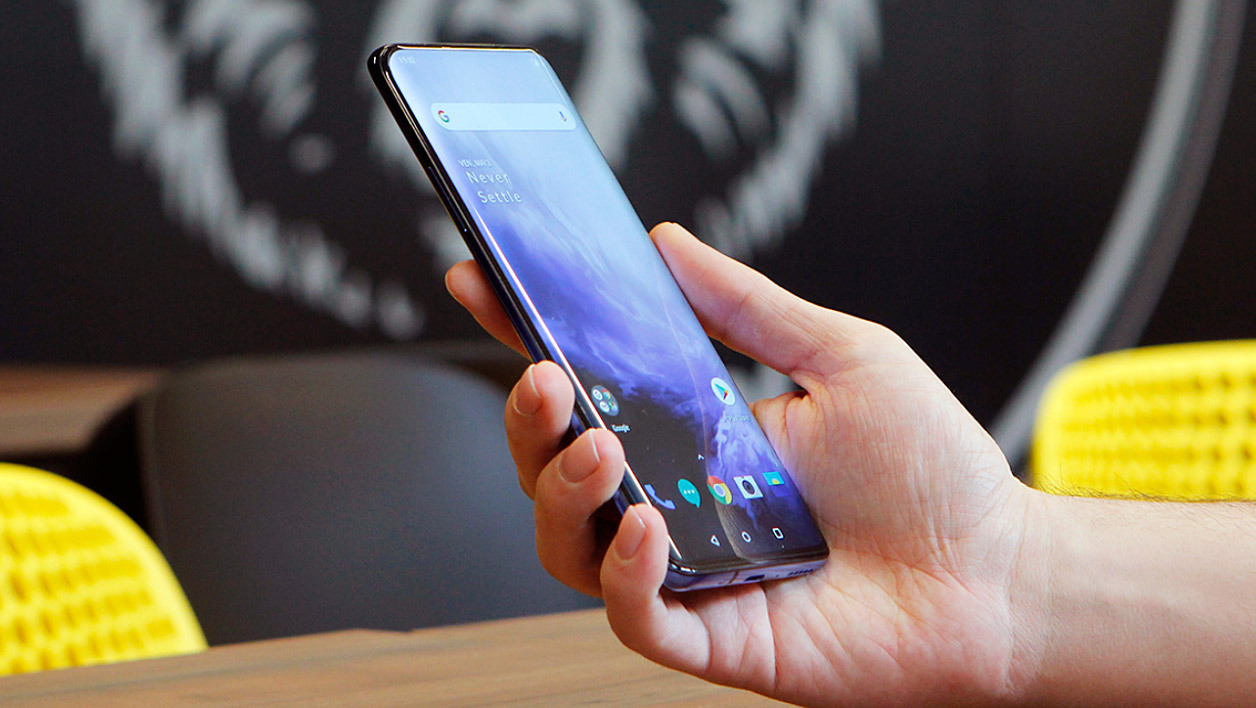 الهاتفين OnePlus 7T و OnePlus 7T Pro يحصلان على تحديث جديد لتحسين النظام وإصلاح بعض الأخطاء