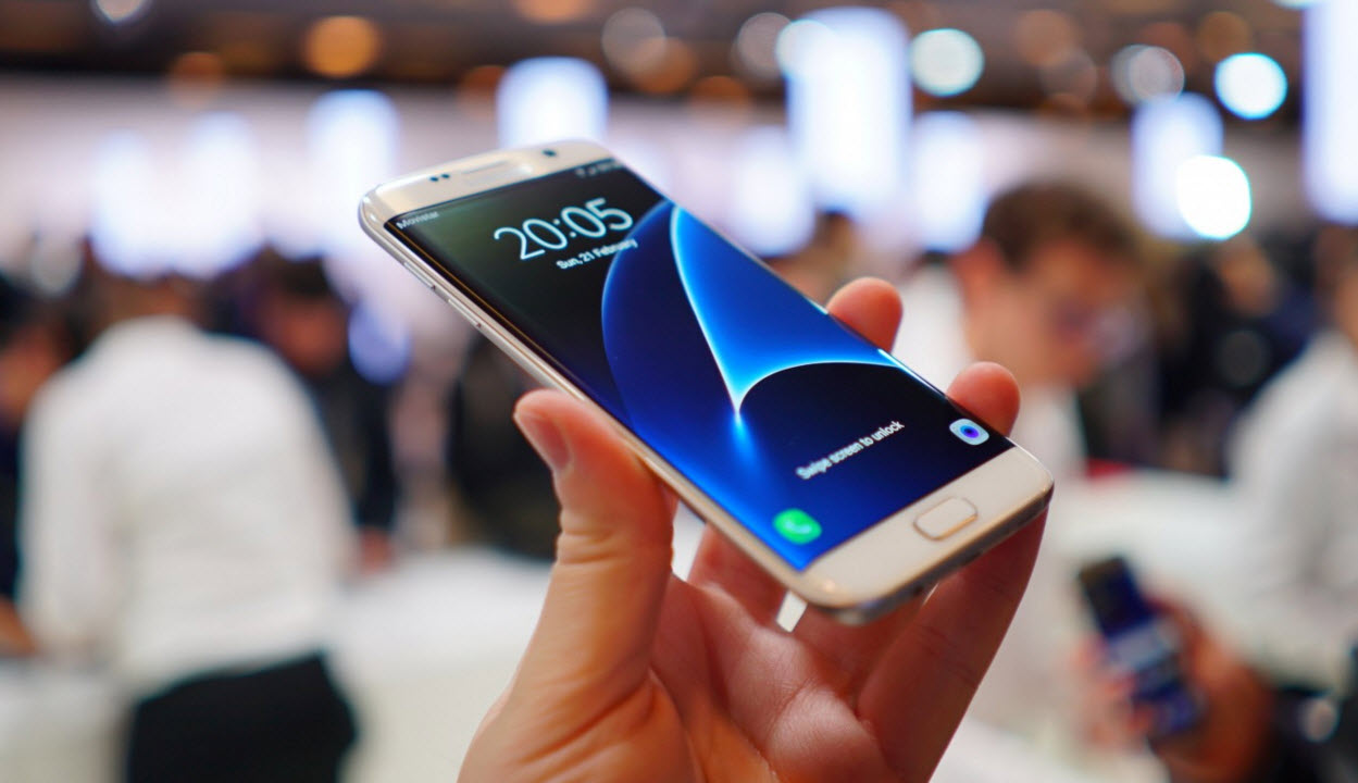 سامسونج تُطلق تحديث أمني جديد لـ Galaxy S7 و Galaxy S7 Edge رغم إنتهاء فترة الدعم