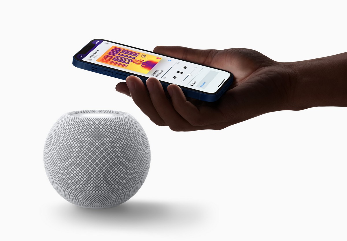 بعض مستخدمي مكبر الصوت الذكي Apple HomePod Mini يواجهون مشكلة في الإتصال بالإنترنت