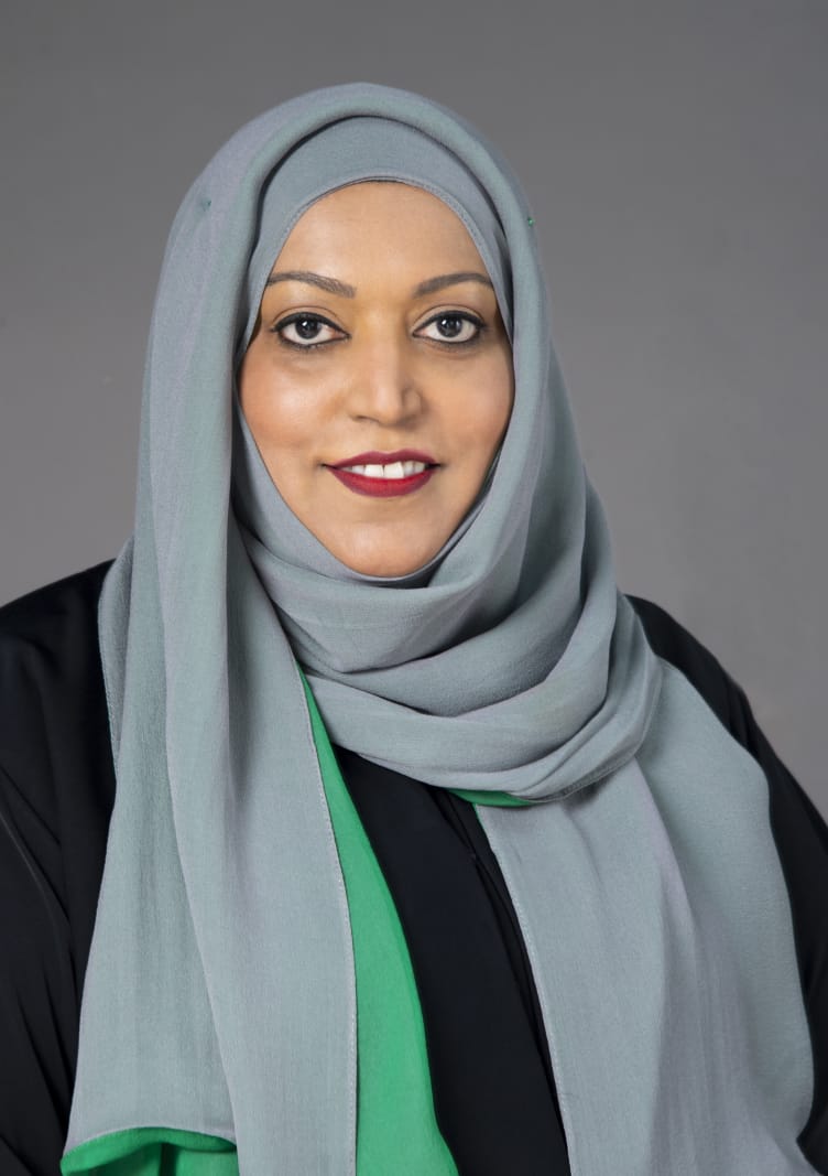 أكاديمية من جامعة السلطان قابوس تشارك في ملتقى “تمكين المرأة في الخليج”