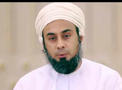 الخمسين في عيون الأكاديميين بجامعة السلطان قابوس