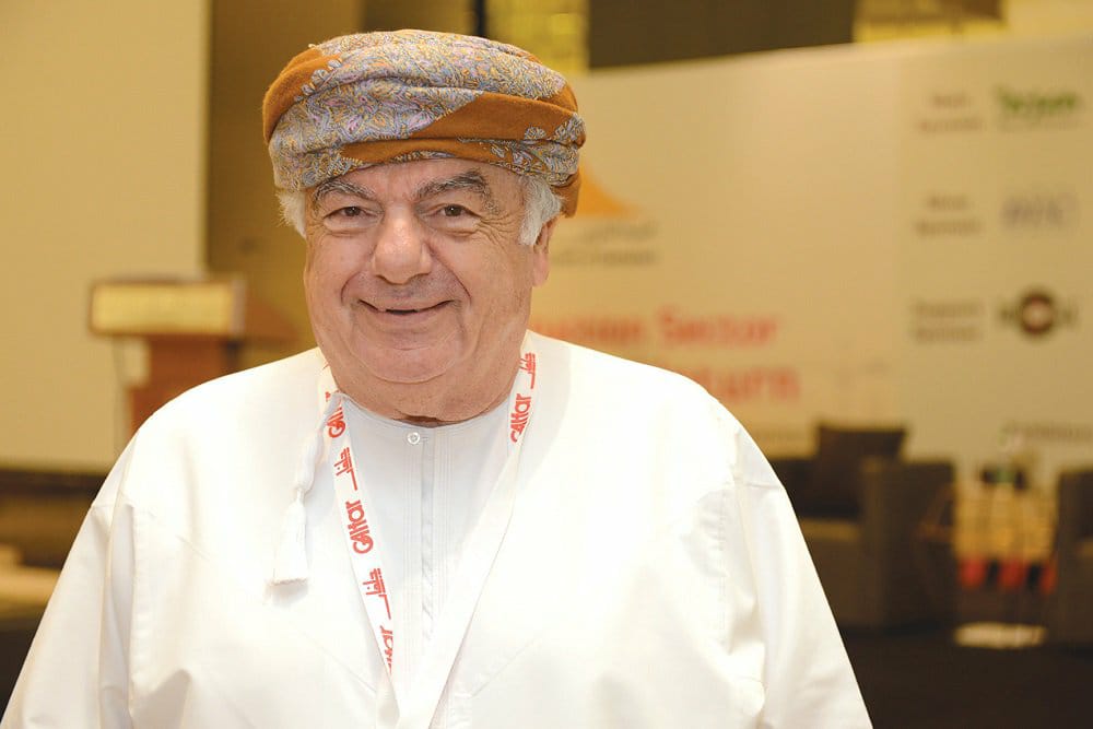 عدد من رجال الأعمال يشيدون بما تحقق من انجازات عظيمة على أرض السلطنة