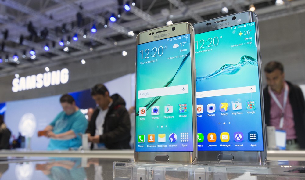 سامسونج تفاجئ الجميع بإصدار تحديث جديد لكل من Galaxy S6 و Galaxy Note 5
