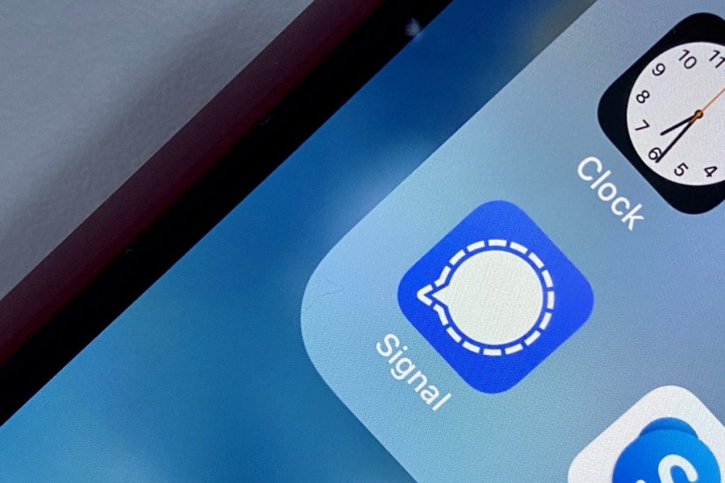 الآن ميزة تخصيص الخلفيات متاحة لجميع مستخدمي تطبيق سيجنال 1 الآن ميزة تخصيص الخلفيات متاحة لجميع مستخدمي تطبيق سيجنال