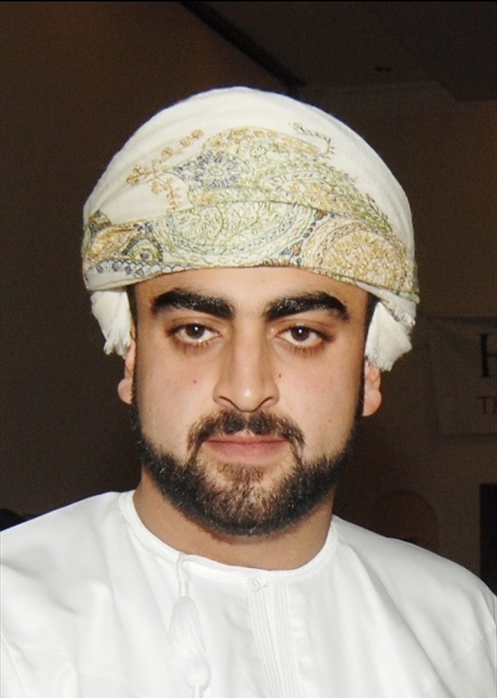 السيد تيمور بن أسعد يصدر قرارًا