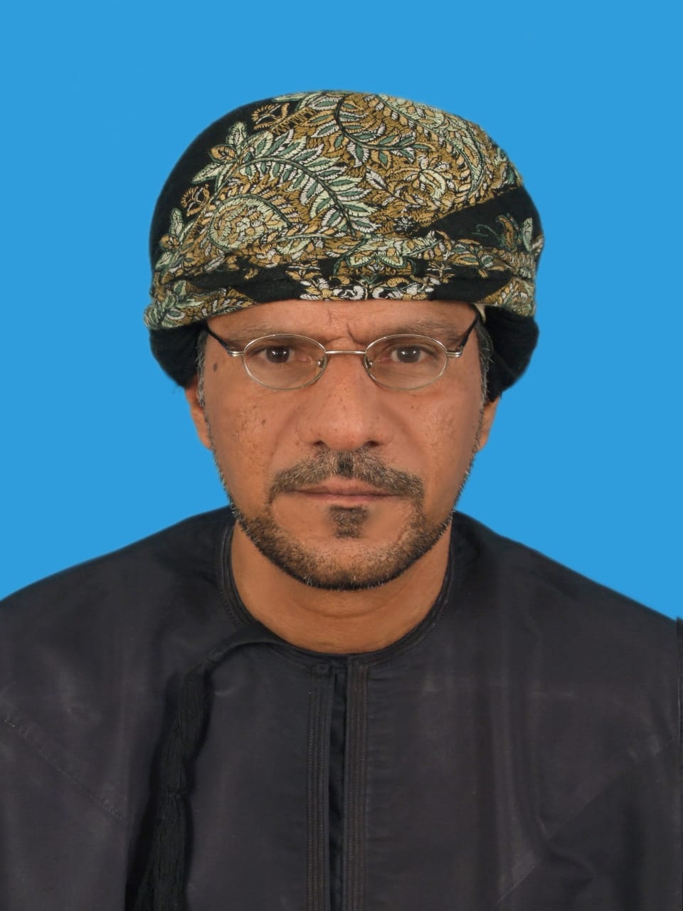 ( يا أسفاه على أعز الرجال وأنقاهم )
