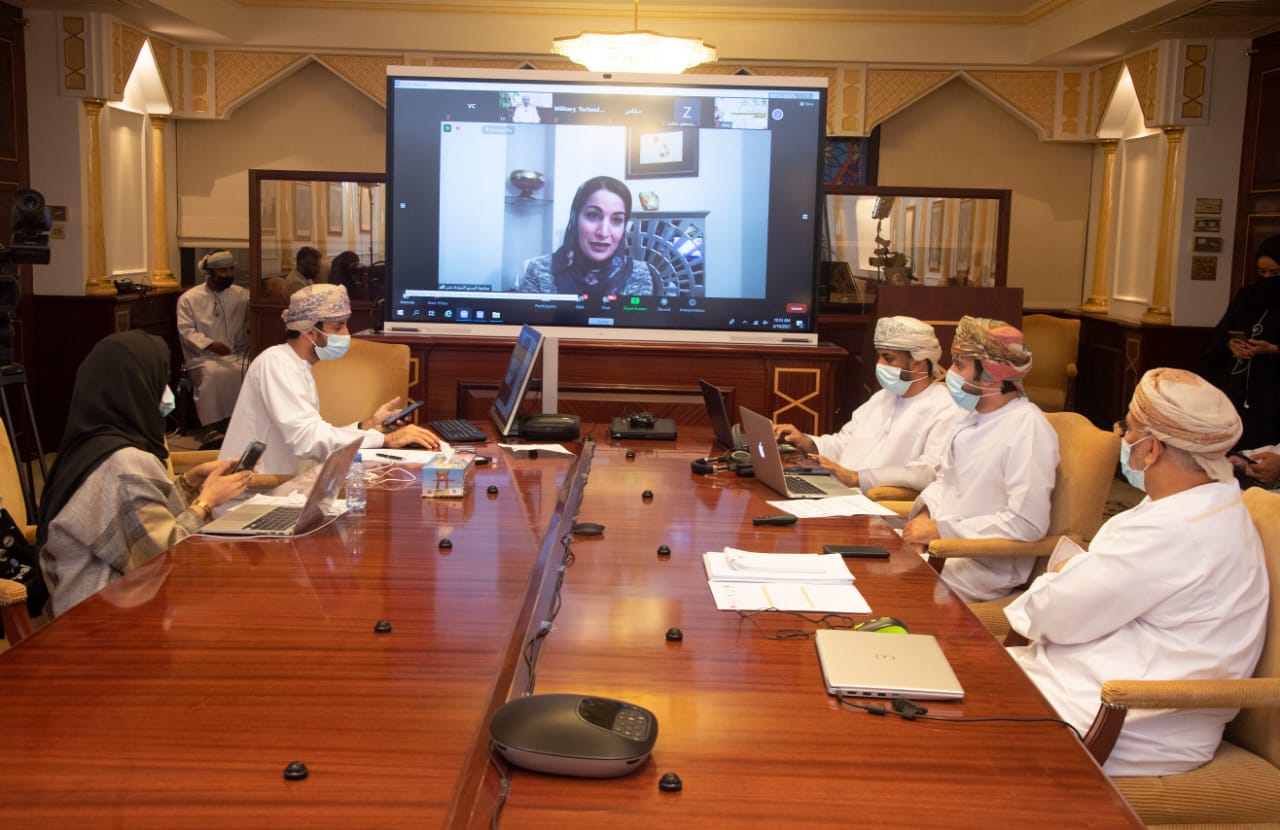 بحضور 200 مشارك جامعة السلطان قابوس تنظم حلقة عمل حول دور مؤسسات التعليم العالي في تحقيق أهداف التنمية المستدامة 1 بحضور 200 مشارك جامعة السلطان قابوس تنظم حلقة عمل حول دور مؤسسات التعليم العالي في تحقيق أهداف التنمية المستدامة