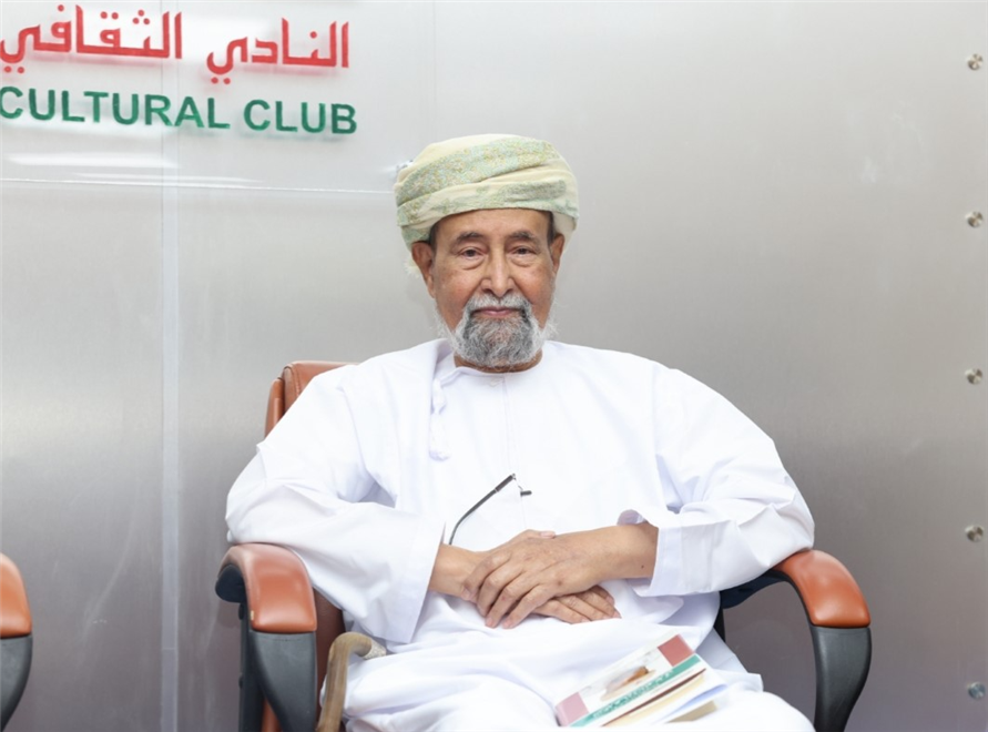 الاحتفاء بالشاعر هلال العامري (( النشرة الثقافية ))