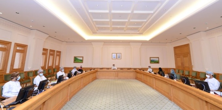 مكتب مجلس الدولة يناقش ” واقع البحث العلمي” و” مسرعات النمو الاقتصادي”