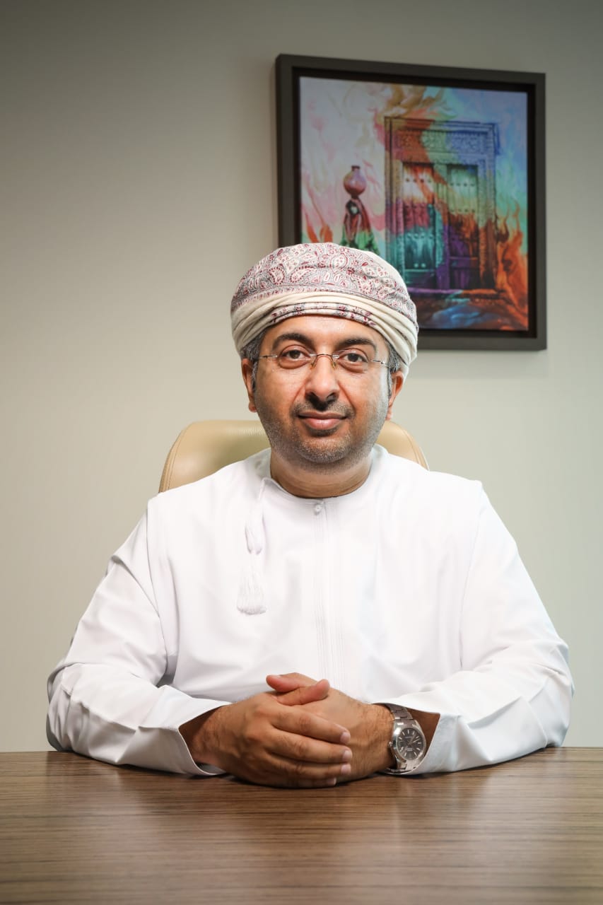 طارق عتيق رئيس مجموعة الخدمات المصرفية للأفراد والخدمات المصرفية الرقمية في البنك الوطني العُماني