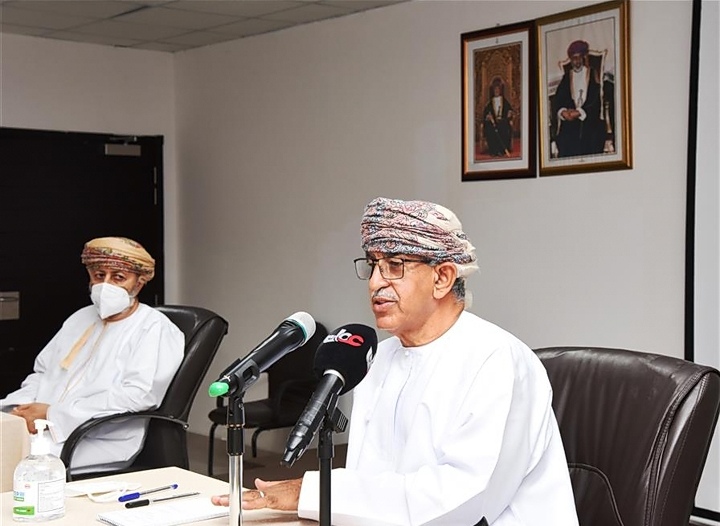 متابعة آخر مستجدات الوضع الصحي في محافظة ظفار جراء جائحة فيروس كورونا