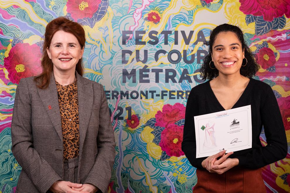 الملقاشية “جوان” تفوز في مهرجان “كليرمون فيران” الدولي للفيلم القصير