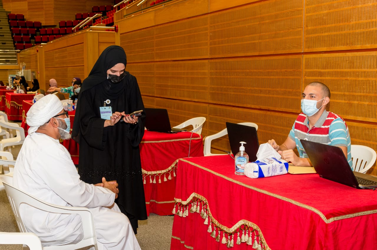 انطلاق حملة التحصين لموظفي وطلبة جامعة السلطان قابوس