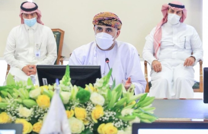 وزير الاسكان والتخطيط العمراني يطّلع على تجربة الهيئة العامة للعقارات بالرياض