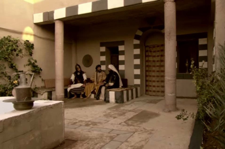 الهاربون من بطش السلطة وظلمة السجون.. إمام الثورة العباسية يقودها من تحت الأرض ومليار دولار عقوبة لإيواء خليفة مطارَد 7 D8A7D984D8ACD8B2D98AD8B1D8A9 4