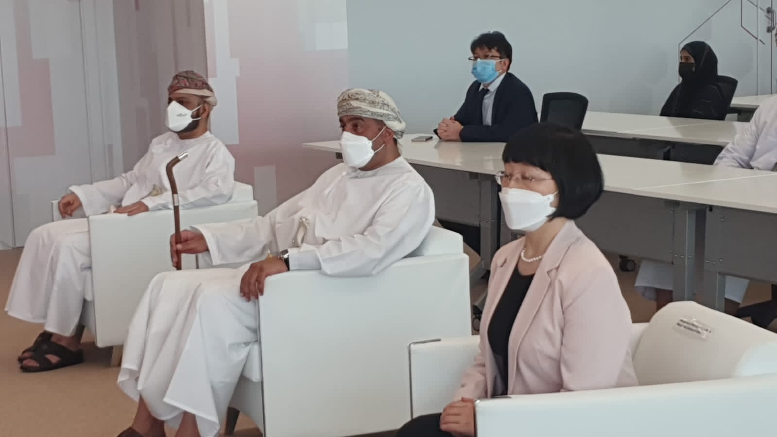 هواوي وعمانتل يطلقان دورة 2021 من برنامج هواوي