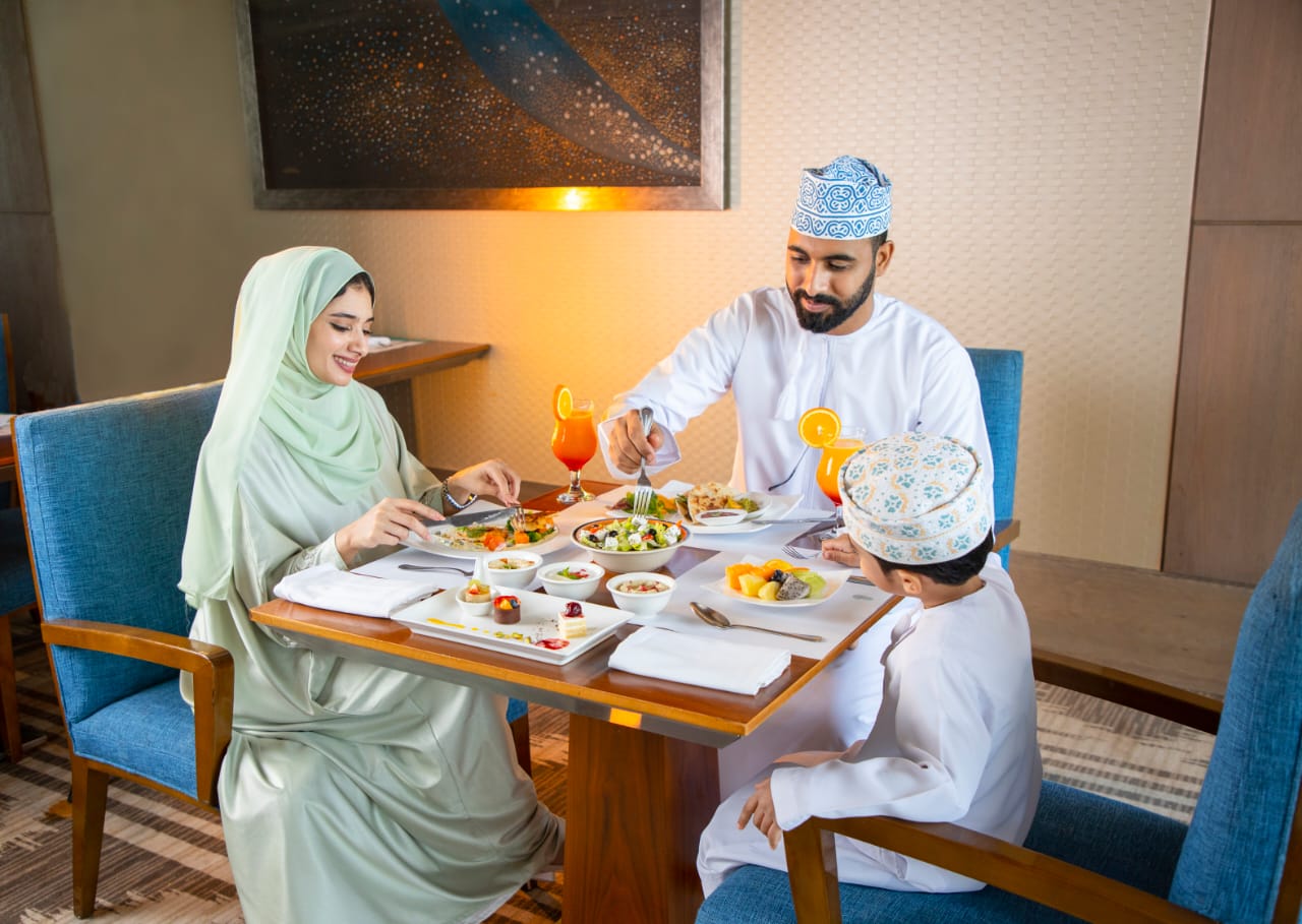 مجموعة عُمران تطلق النسخة الثالثة من حملة "في عُمان" بعروض متنوعة للجميع 1 مجموعة عُمران تطلق النسخة الثالثة من حملة “في عُمان” بعروض متنوعة للجميع