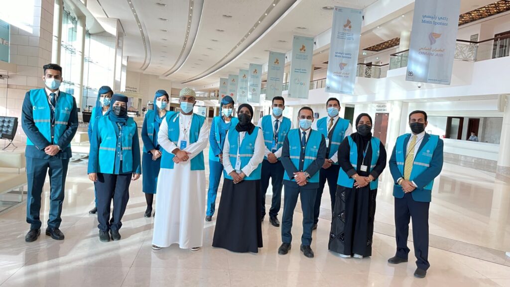 تكريم فريق متطوعي الطيران العماني المشاركين في حملة التحصين الوطنية ضد فيروس كوفيد-19 2 IMG 20210909 WA0005