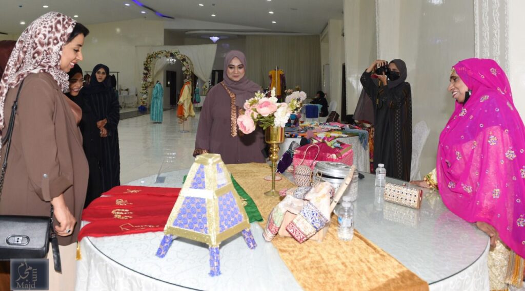 تدشين معرض /حضية / النسائي بولاية السيب 3 IMG 20211208 WA0005