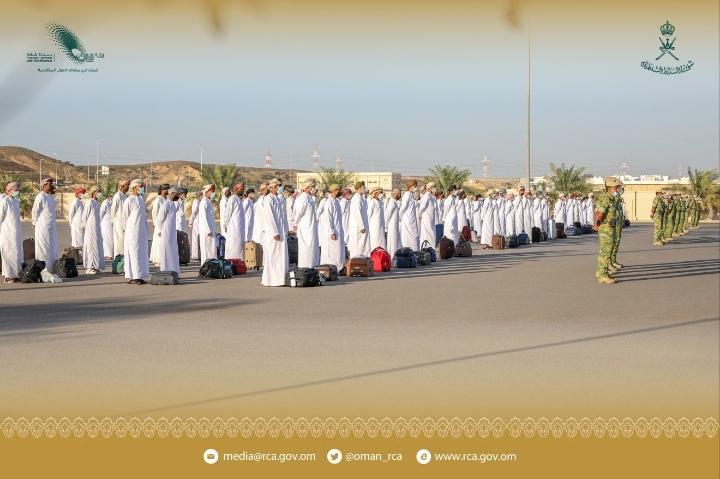 شؤون البلاط السلطاني يستقبل دفعة جديدة من الجنود المستجدين 2 IMG ٢٠٢٢٠١٠٩ ١٢٤٩٠٨