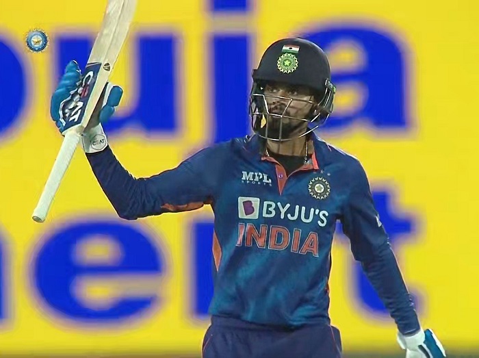Shreyas Iyer stars for India as hosts whitewash Sri Lanka 3-0 in T20I series