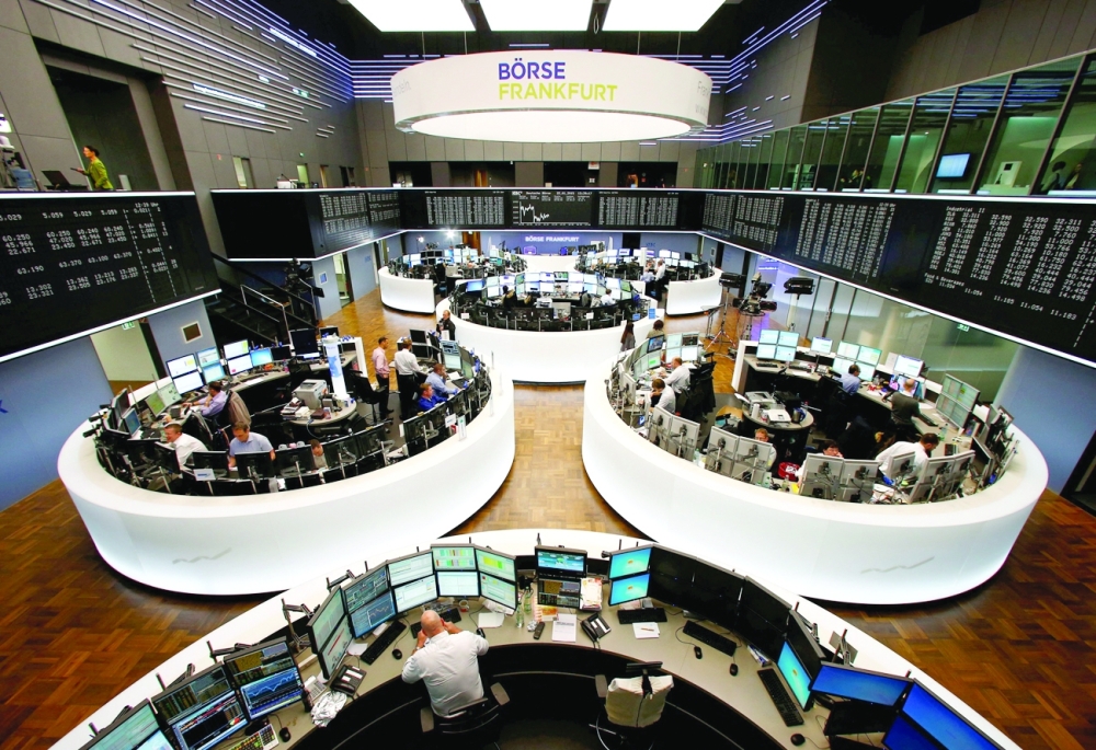 أسهم أوروبا تتراجع ..واليابانية تتأثر بهبوط سوني وباناسونيك