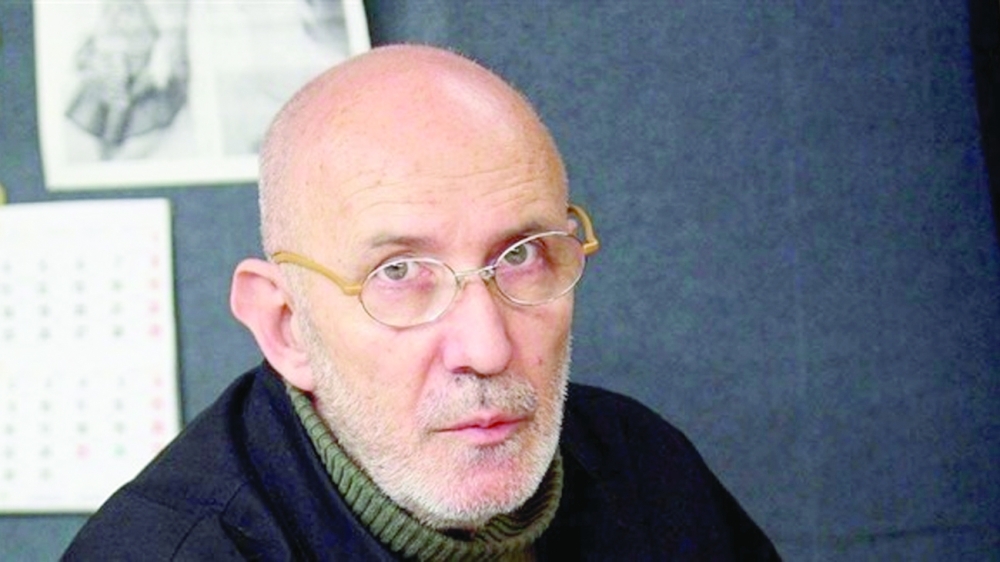 وفاة مصمم الأزياء الإسباني انتونيو ميرو