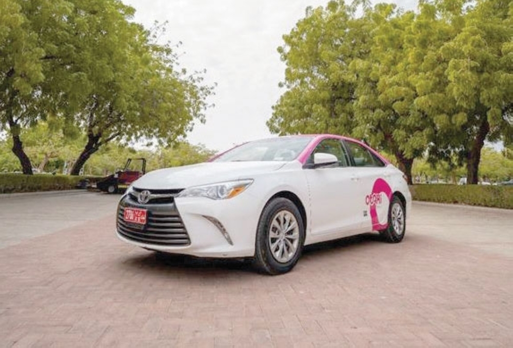 سائقات سيارات الأجرة النسائية ينجحن في أول تجربة من نوعها بسلطنة عمان