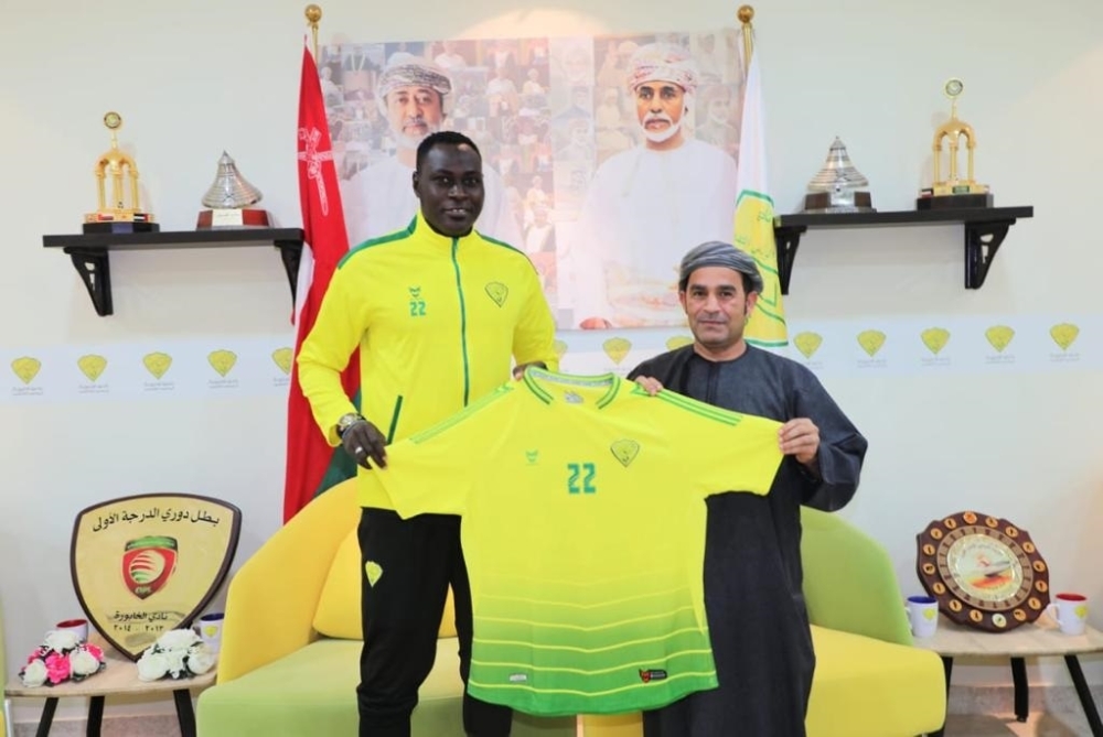 الخابورة يعزز صفوفه بالمهاجم السنغالي إدريس سيسيه