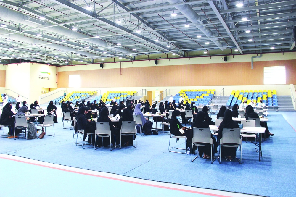 التعريف بالمهارات المهنية والمسارات الوظيفية في «جامعة التقنية» بعبري