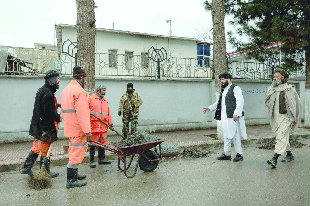 رحلة قيادي في طالبان.. من القنص إلى رئاسة بلدية أفغانية