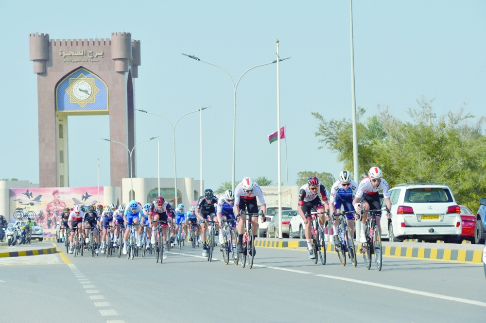 الكولومبي فرناندو جافيريا يفوز بالجولة الأولى لـ«طواف عمان 2022»