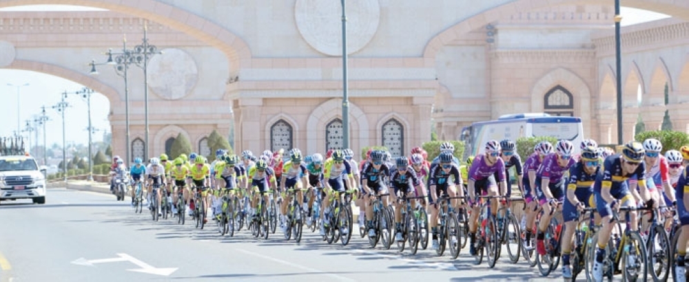 البريطاني مارك كافنديتش يتوج بالجولة الثانية لـ «طواف عمان»