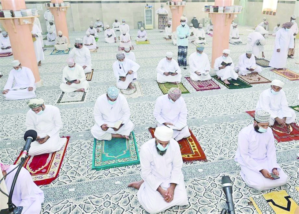 استئناف صلاة الجمعة في جوامع سلطنة عُمان بنسبة ٥٠ %