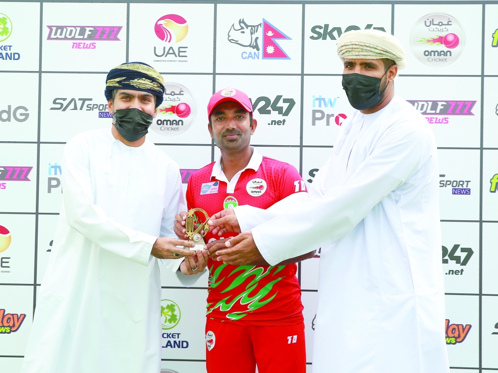 Oman beat toppers UAE, Ireland win