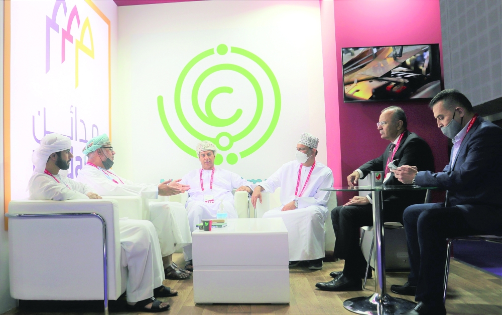Omani companies ink contracts at Gulfood 2022