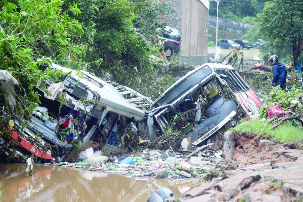 38 dead in floods near Rio de Janeiro
