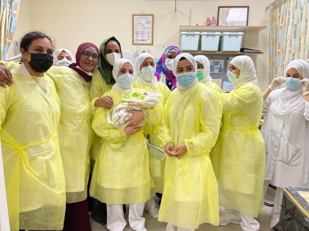 Al Nahdha Health Centre successfully conducts emergency delivery for woman