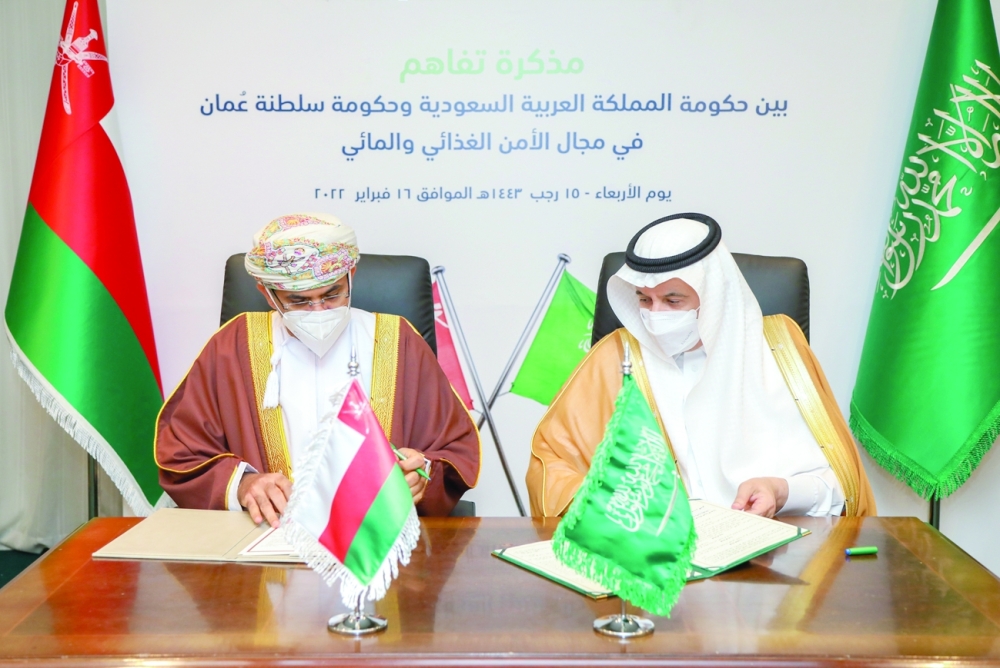 تعاون عماني ـ سعودي في مجال الأمن الغذائي والمائي