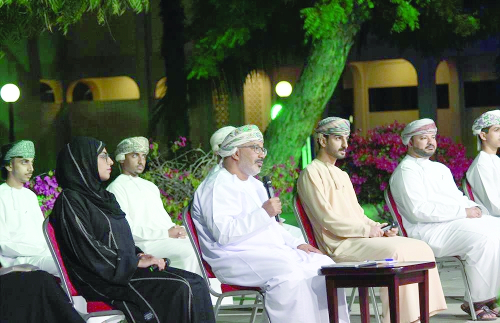 رئيس وحدة متابعة تنفيذ رؤية عُمان 2040 يكشف عن مبادرة قيد التطوير لإيجاد منصة للشباب تتبنى أفكارهم