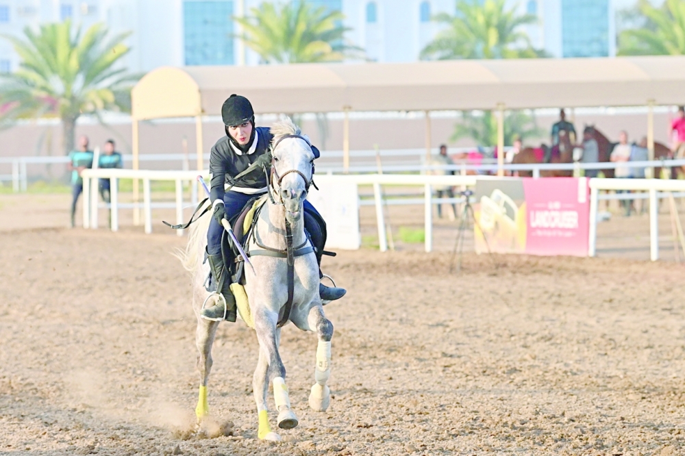 فوز الجيش السلطاني والشرطة ببطولة درع الوزارة لالتقاط الأوتاد