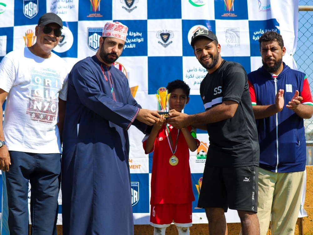 أشبال الخوض بطلًا لكأس الواعدين بالسيب