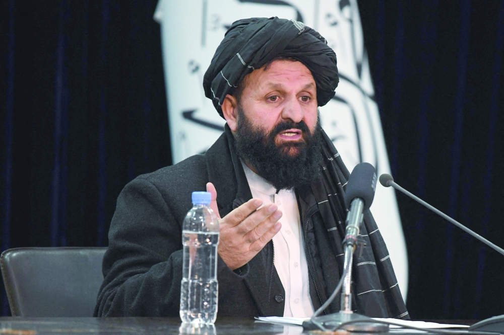 طالبان تريد تشكيل “جيش أفغاني كبير”.. واليونيسف تعتزم  دفع رواتب المعلمين